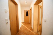 Flur Moderne, helle 3-Zi-Wohnung mit Balkon, TG- und Au�enstellplatz ** PROVISIONSFREI f�r den K�ufer **