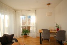 Wohn-/Essbereich Moderne, helle 3-Zi-Wohnung mit Balkon, TG- und Au�enstellplatz ** PROVISIONSFREI f�r den K�ufer **