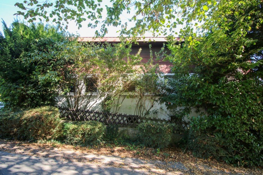 Hausansicht Stra�enseite Einfamilienhaus Ro�dorf