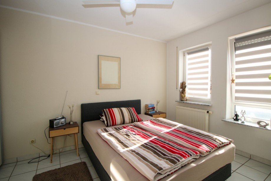 Schlafzimmer Etagenwohnung Riedstadt