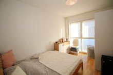 Schlafzimmer Moderne, helle 3-Zi-Wohnung mit Balkon, TG- und Au�enstellplatz ** PROVISIONSFREI f�r den K�ufer **