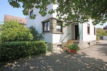 Vorderhaus Zweifamilienhaus + Einfamilienhaus / Garten / Doppelgarage *** PROVISIONSFREI f�r den K�ufer ***