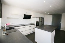 K�che Bezugsfreie, moderne EG-Wohnung / gro�er Garten + Garage ***PROVISIONSFREI f�r den K�ufer***