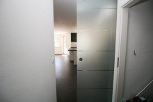 Schiebet�r zum Wohnzimmer Bezugsfreie, moderne EG-Wohnung / gro�er Garten + Garage ***PROVISIONSFREI f�r den K�ufer***